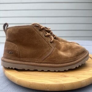 UGG Neumel Chukka Boots Ankle Lace-Up Women's Size 8 US Chestnut Brown Cabincore